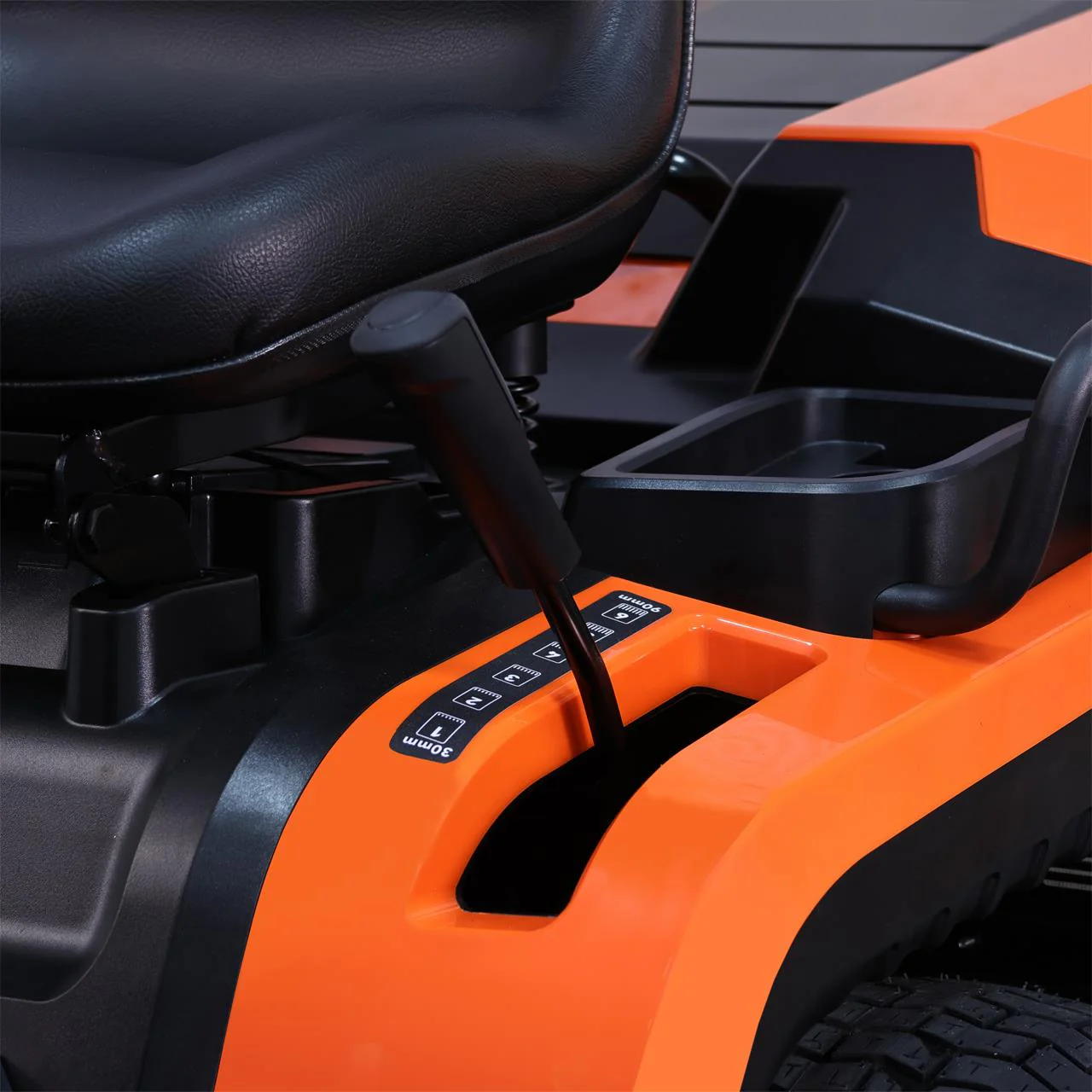 Tractor cortacésped de gasolina FUXTEC FX-RMT92A - Image 8